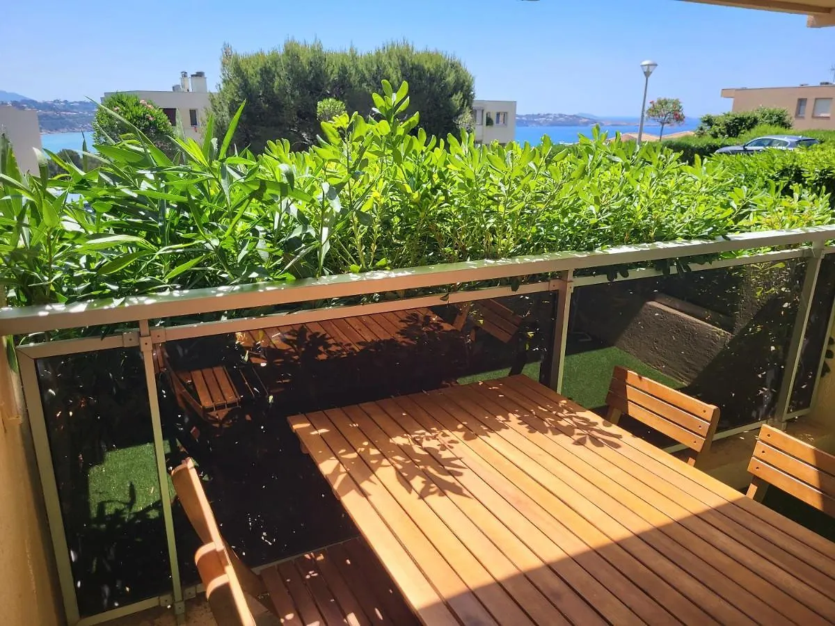 T2 Plage De Sable A 300M+ Parking Gratuit Bandol